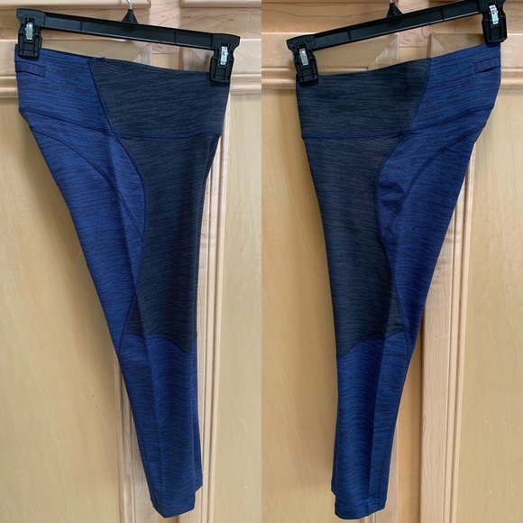 Outdoor Voices 3/4 Two-Tone Leggings - Picture 10 of 12